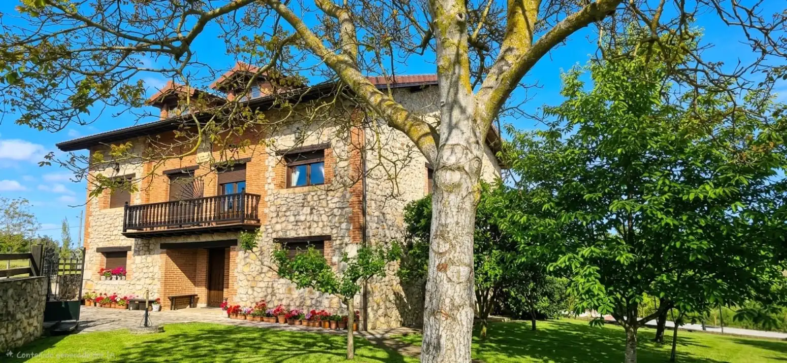 Casa amb terrassa en venda a Somo - Calle Herrera