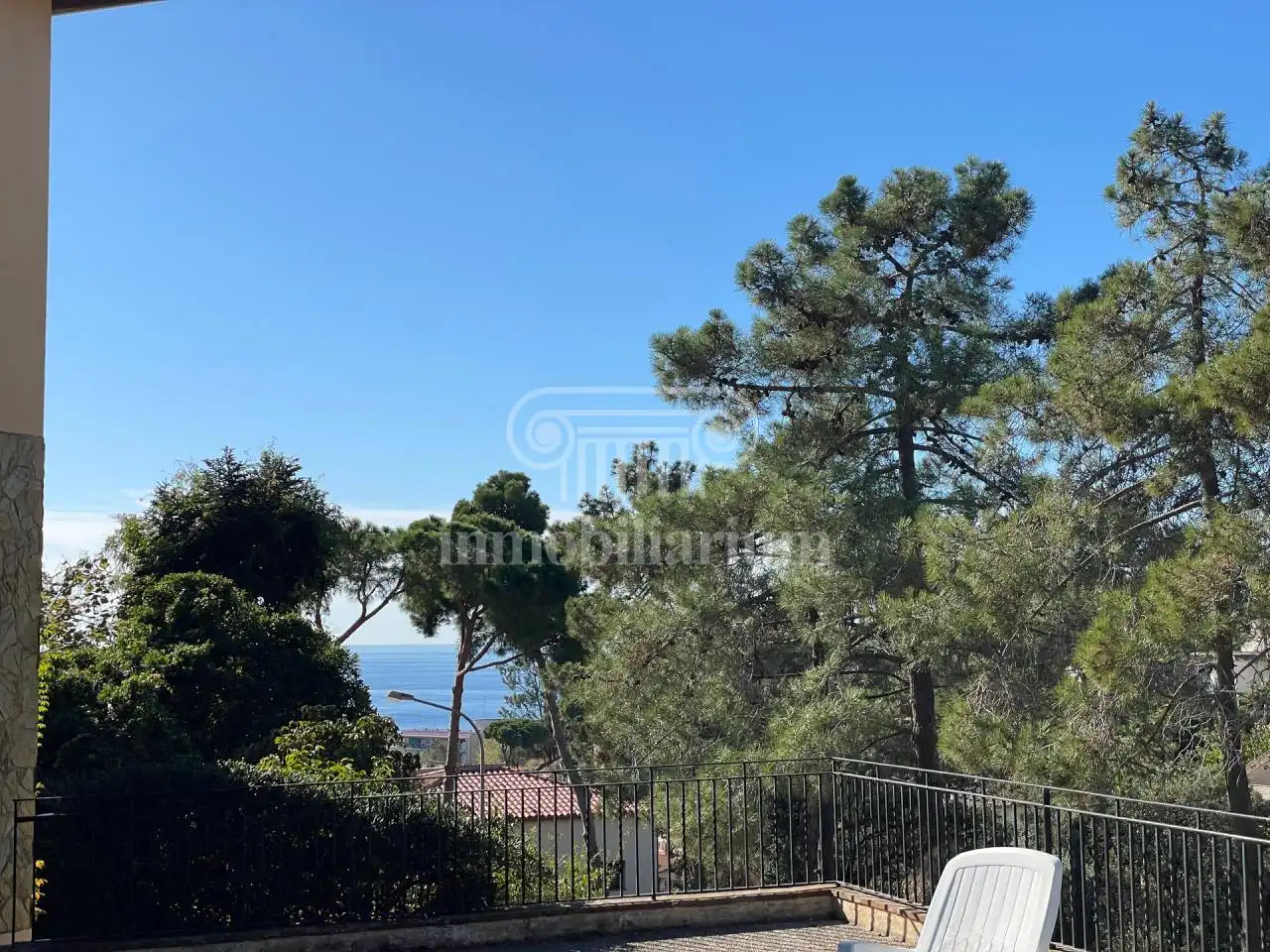 Vista exterior de Casa o xalet en venda en Lloret de Mar amb Calefacció, Jardí privat i Terrassa