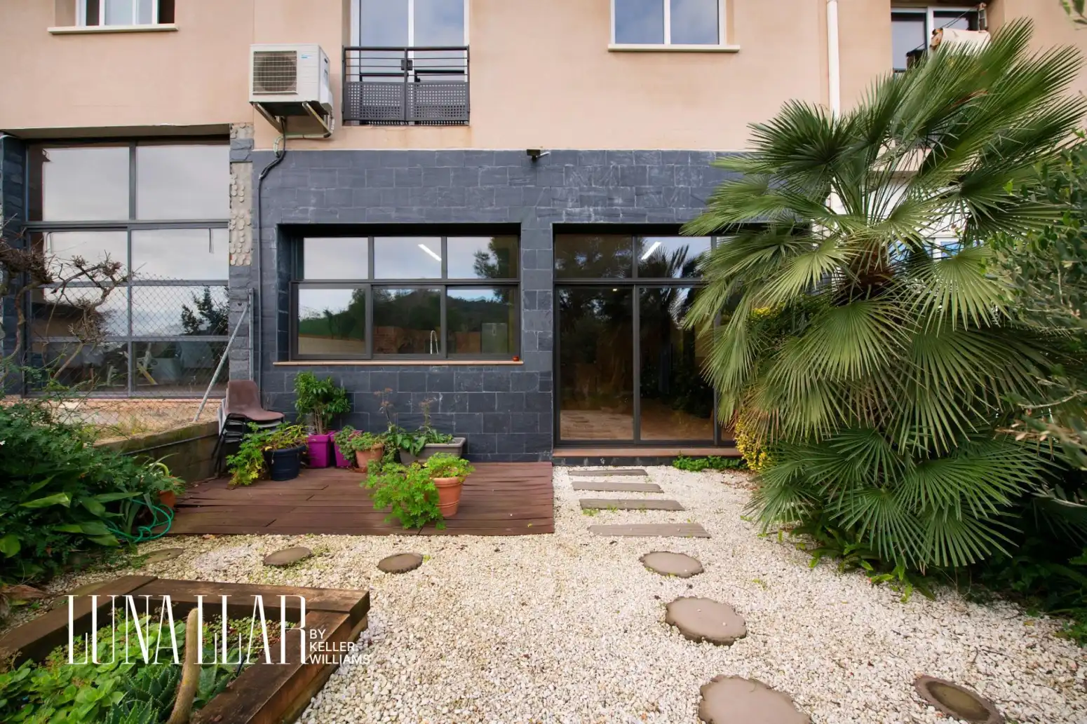 Terraza de Casa adosada en venta en Sant Climent de Llobregat con Calefacción, Parquet y Terraza