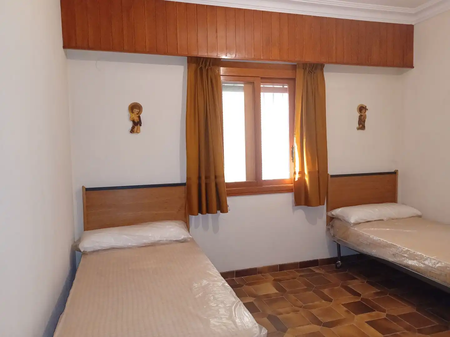 Bedroom of Houses for sale in Albaida  with Storage room and Swimming Pool