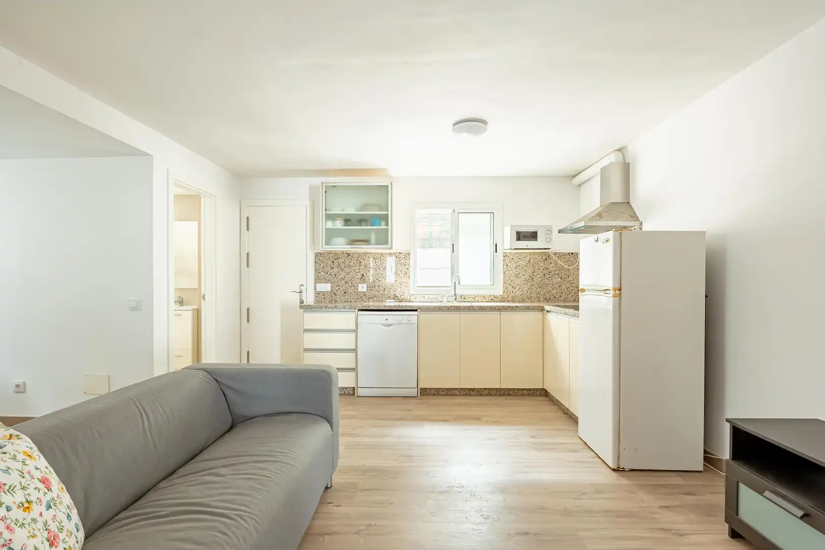 Cuina de Casa o xalet en venda en Las Palmas de Gran Canaria amb Aire condicionat, Jardí privat i Terrassa