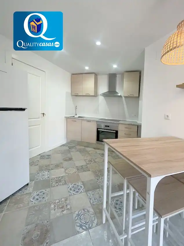 Cuina de Apartament en venda en Elche / Elx amb Aire condicionat i Terrassa