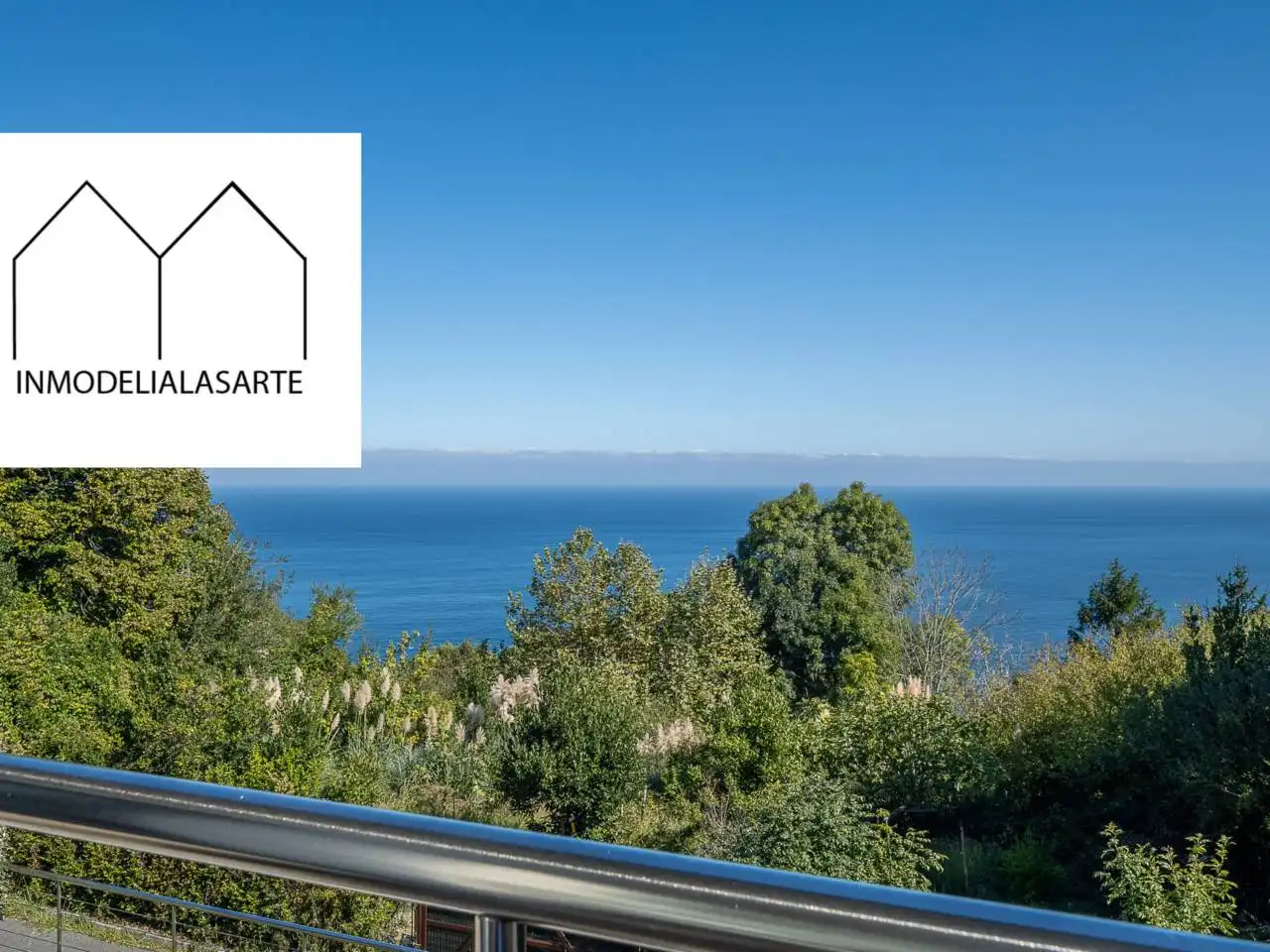 Casa amb piscina en venda a Camino Tximistarri 29