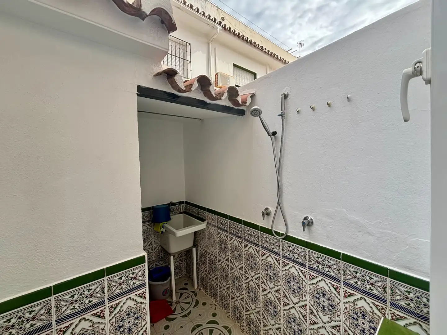 Badezimmer von Einfamilien-Reihenhaus zur Miete in Mijas mit Klimaanlage, Heizung und Möbliert