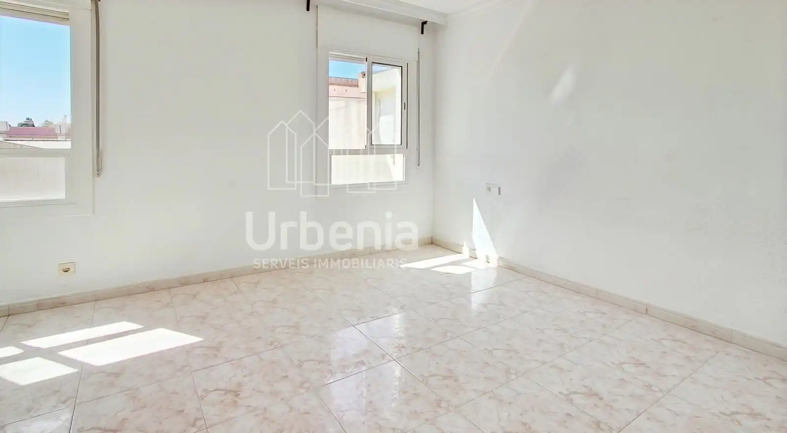 Habitación de Piso en venta en Mataró con Calefacción y Terraza