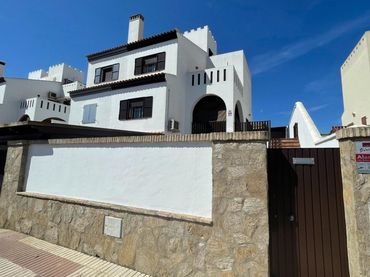 Maison jumelée à vendre à Bonanza - Avda de Huelva - Barrio Andalucia