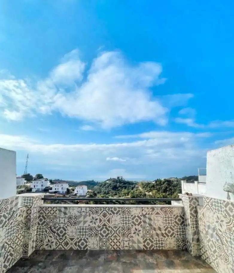 Vista exterior de Piso de alquiler en Estepona con Terraza, Amueblado y Horno