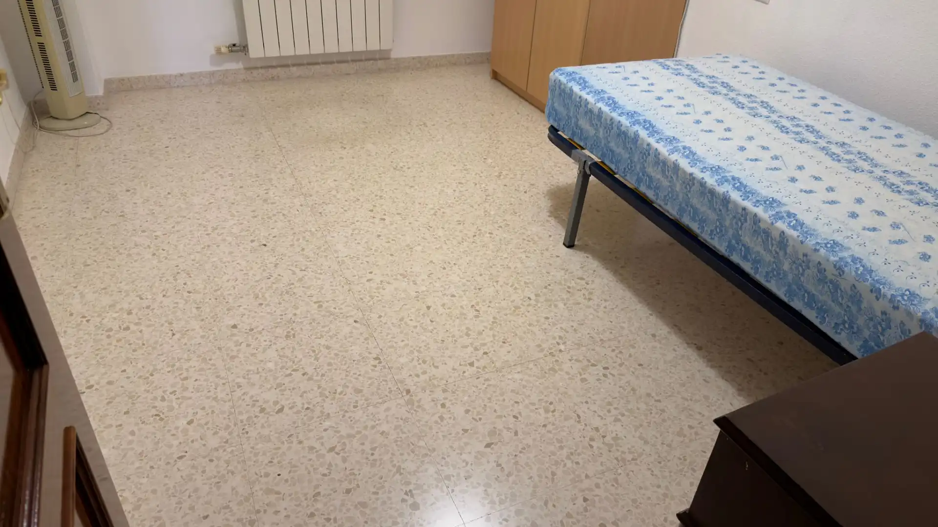 Schlafzimmer von Wohnung zur Miete in Granada mit Heizung, Privatgarten und Möbliert