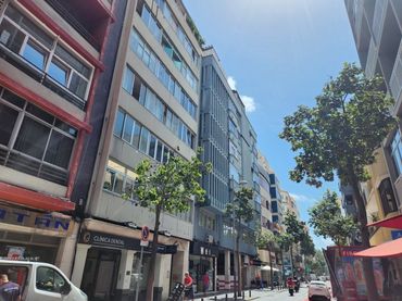 Oficina amb ascensor en venda a Centro