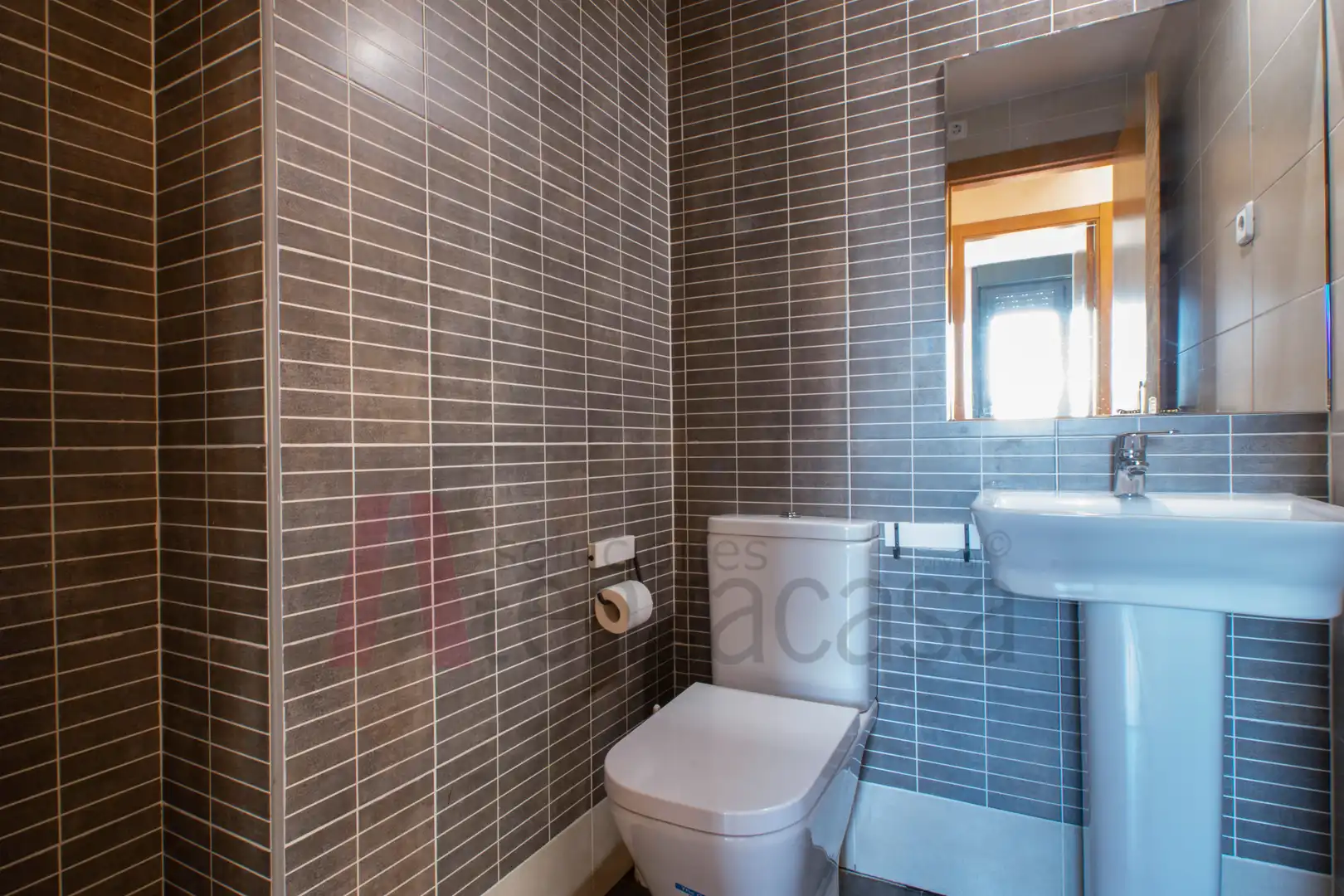 Badezimmer von Dachboden zur Miete in Madrid mit Klimaanlage, Heizung und Parkett