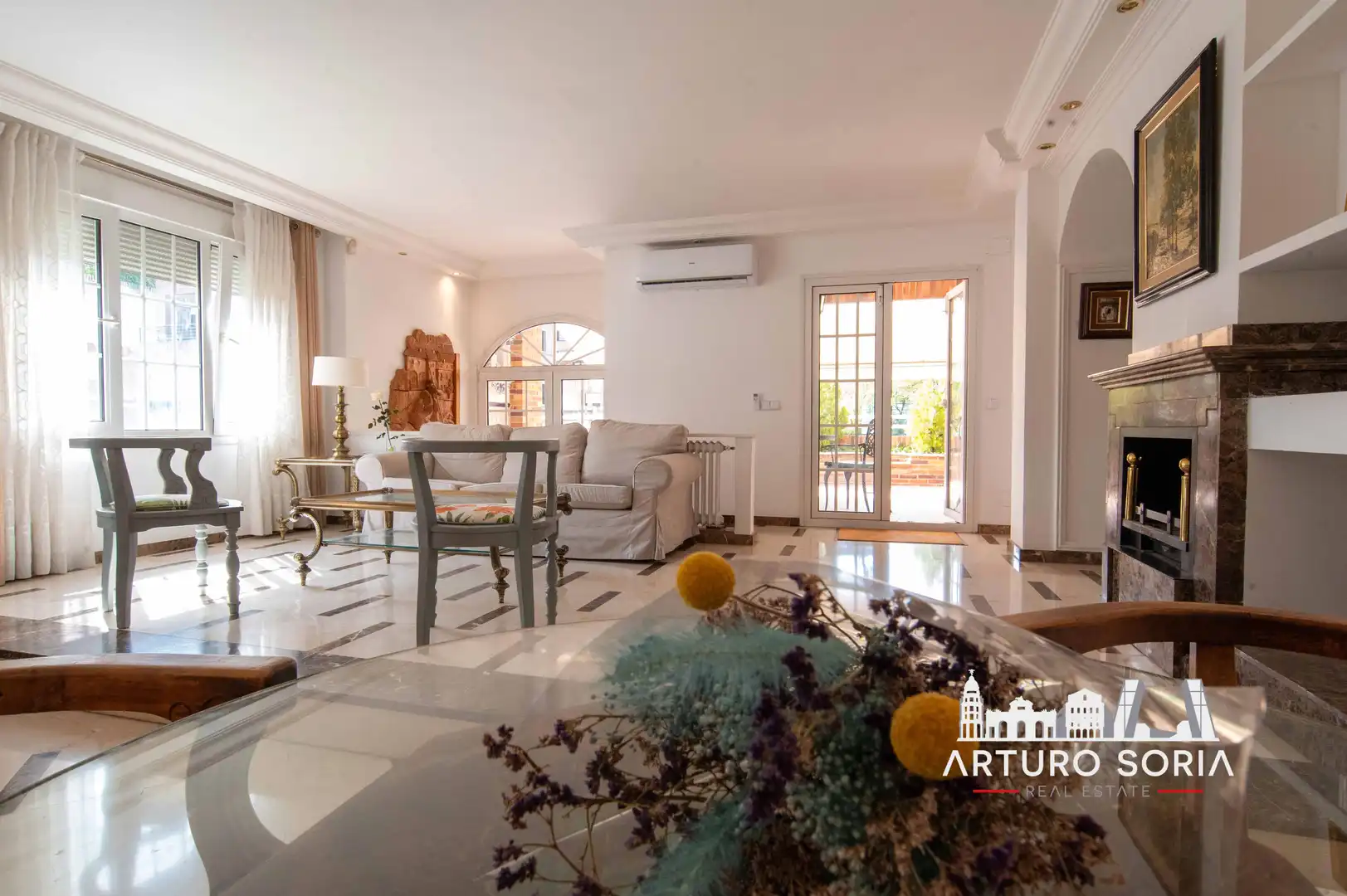 Maisonette zur Miete in Calle de Pérez Cidón, Concepción