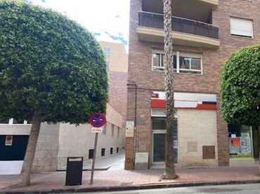 Local comercial en venda a Casco Urbano