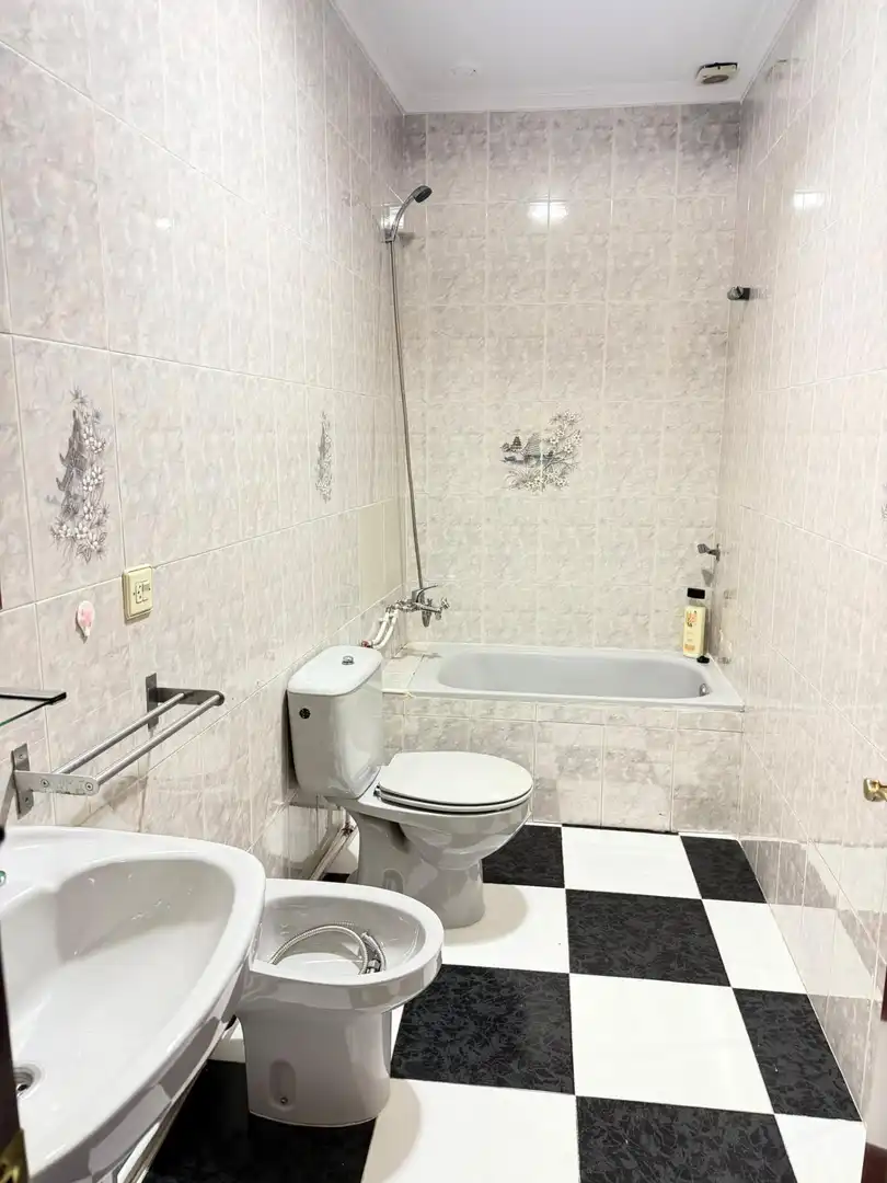 Badezimmer von Wohnung zur Miete in Centro Histórico