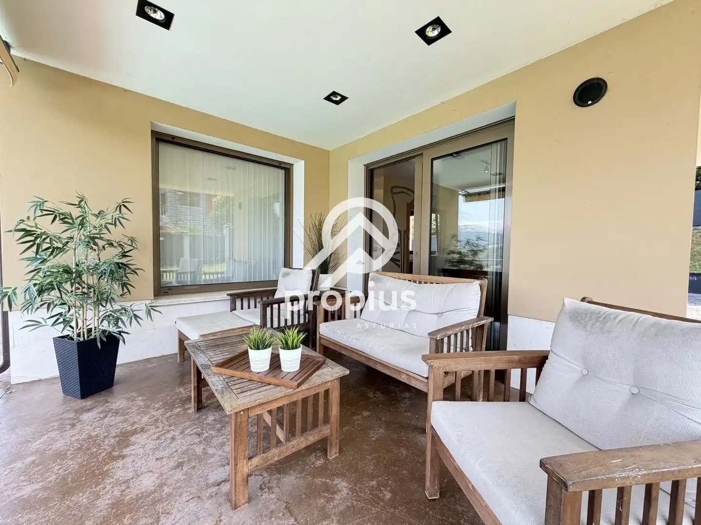 Terraza de Casa o chalet en venta en Cangas de Onís con Calefacción, Terraza y Trastero