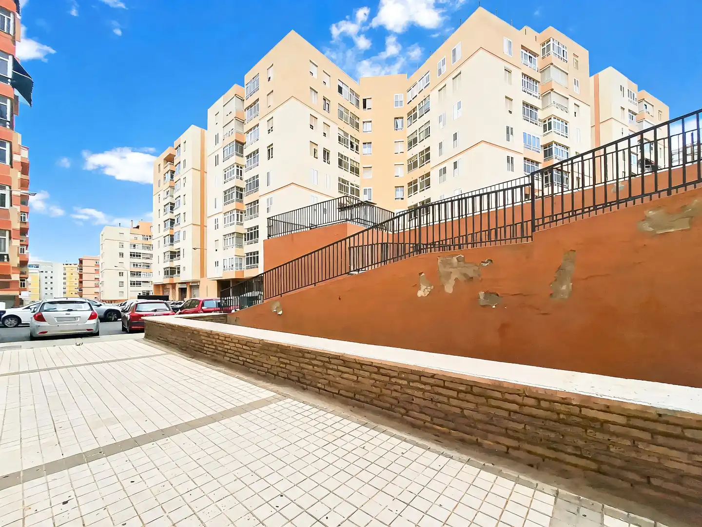 Vista exterior de Pis en venda en Las Palmas de Gran Canaria amb Traster, Moblat i Balcó