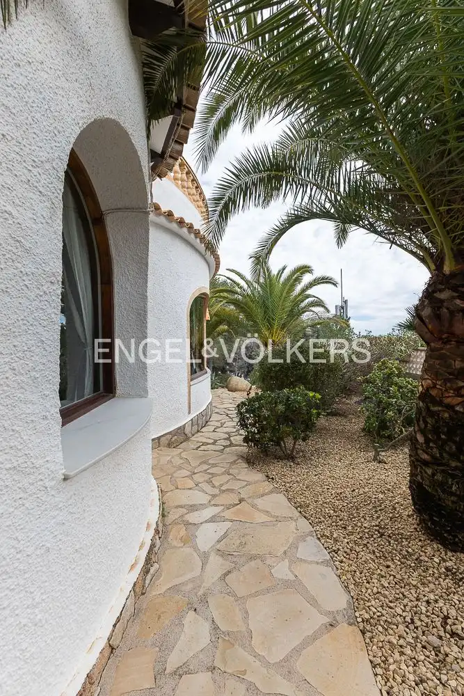Houses for sale in Jávea / Xàbia  with Air Conditioner, Heating and Private garden