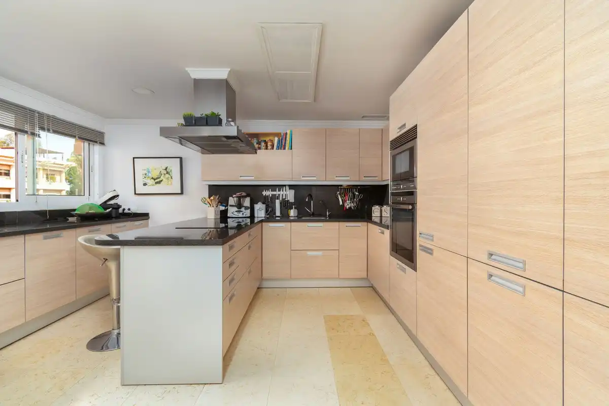 Flat with lift for sale in Nueva Andalucía, imagen 9