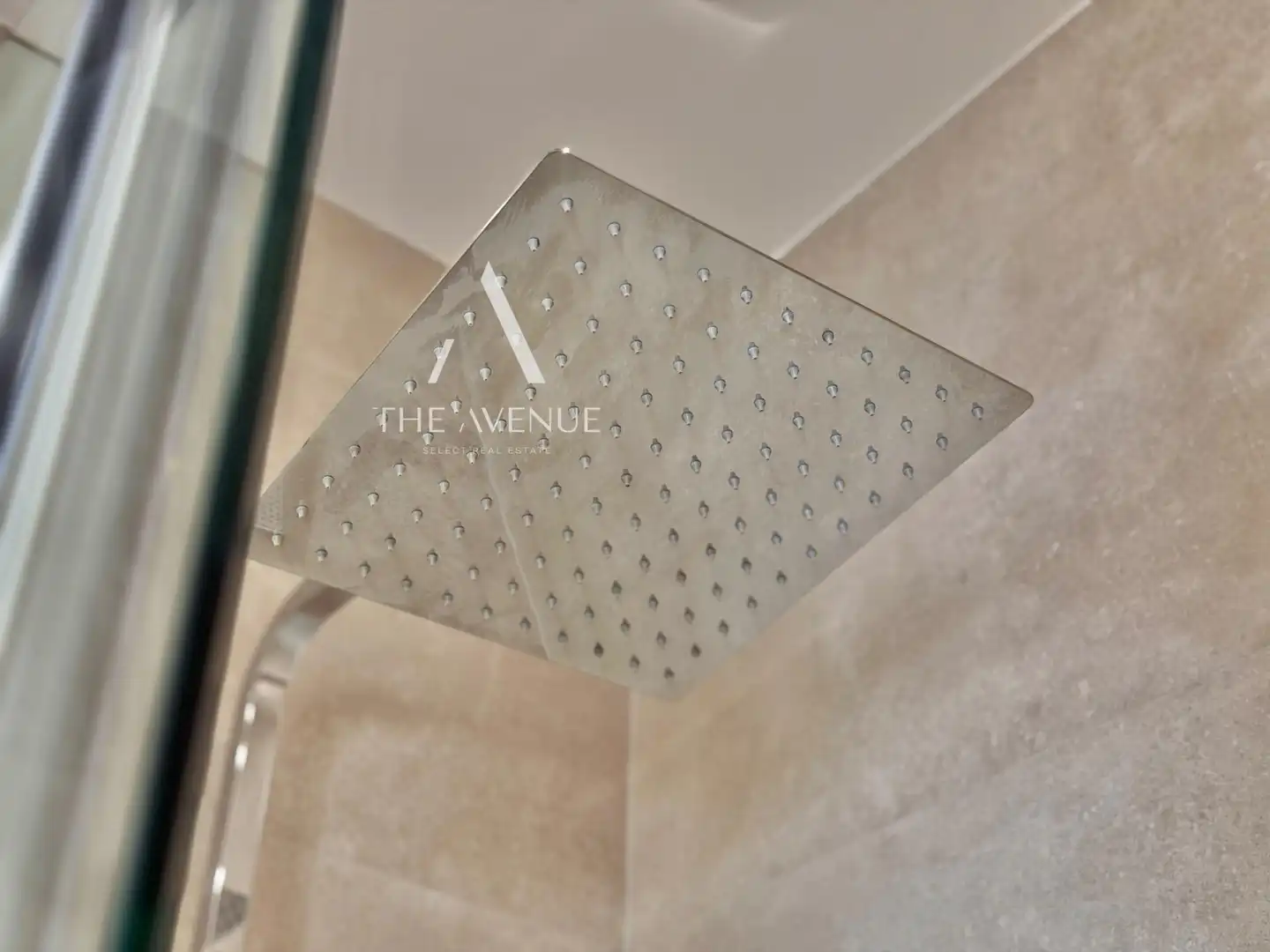 Bathroom of Apartments for sale in Madrid  with Heating
