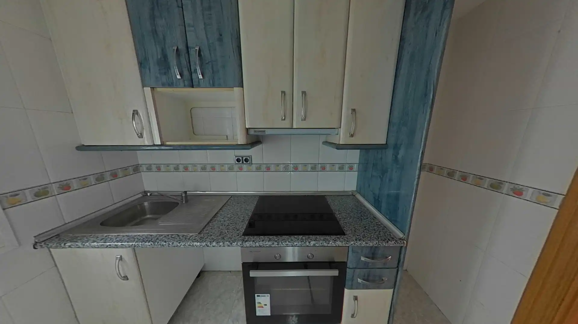 Wohnung mit Terrasse zum Verkauf in Calle Capitán Godoy Beltrán 11, imagen 5