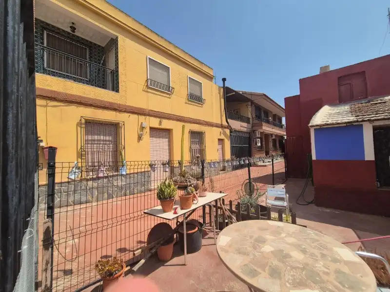 Vista exterior de Piso en venta en Murcia