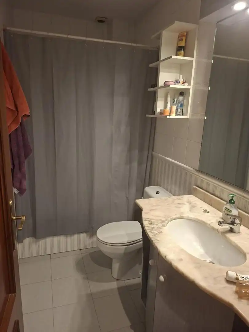 Baño de Casa o chalet en venta en Sabadell con Calefacción, Parquet y Terraza