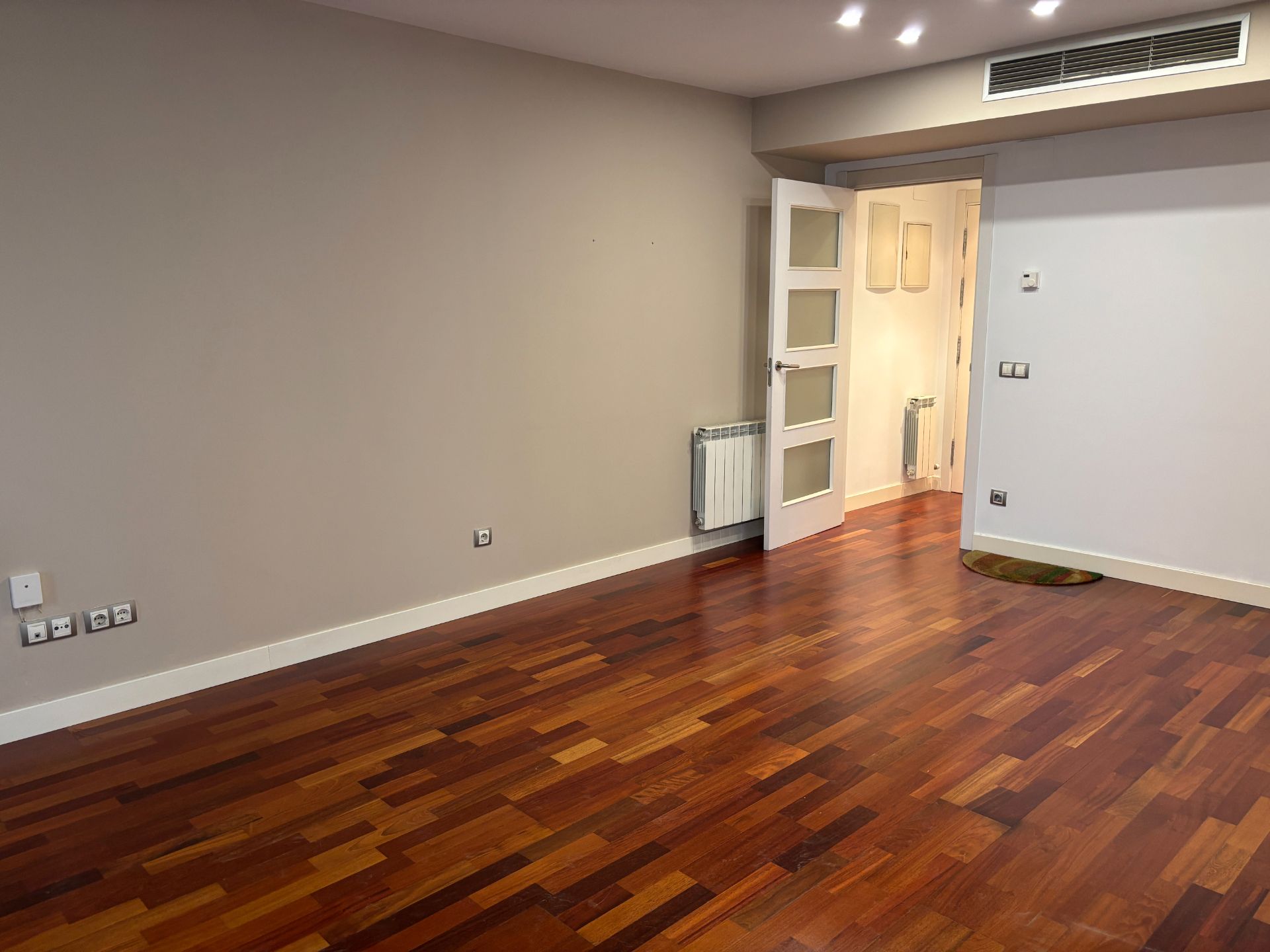 Bedroom of Flat for sale in  Lleida Capital  with Air Conditioner, Heating and Parquet flooring