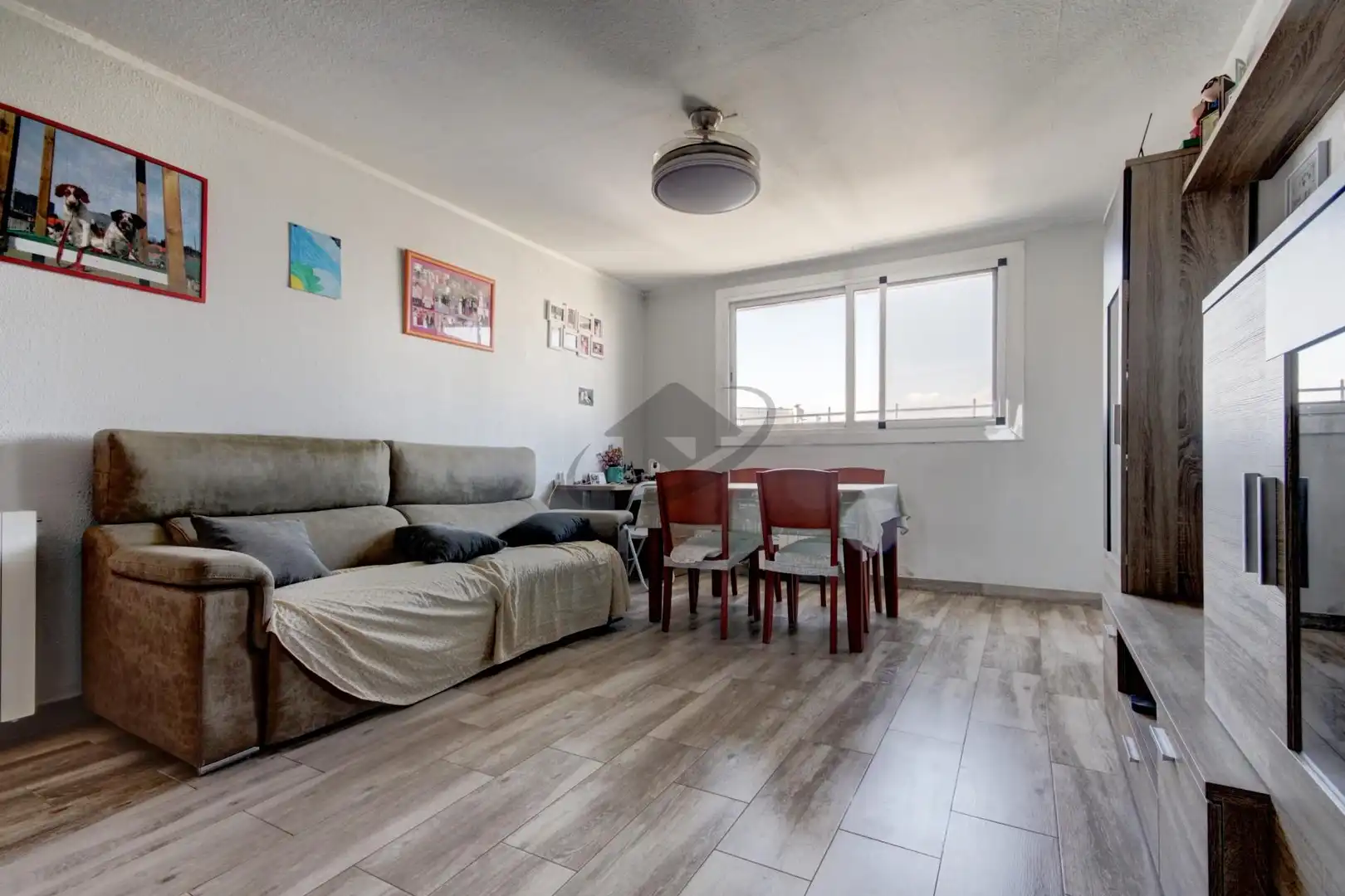 Sala de estar de Ático en venta en Badia del Vallès con Calefacción y Balcón