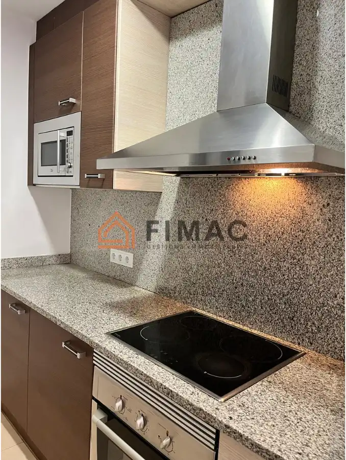 Cocina de Piso en venta en Sant Hipòlit de Voltregà con Calefacción
