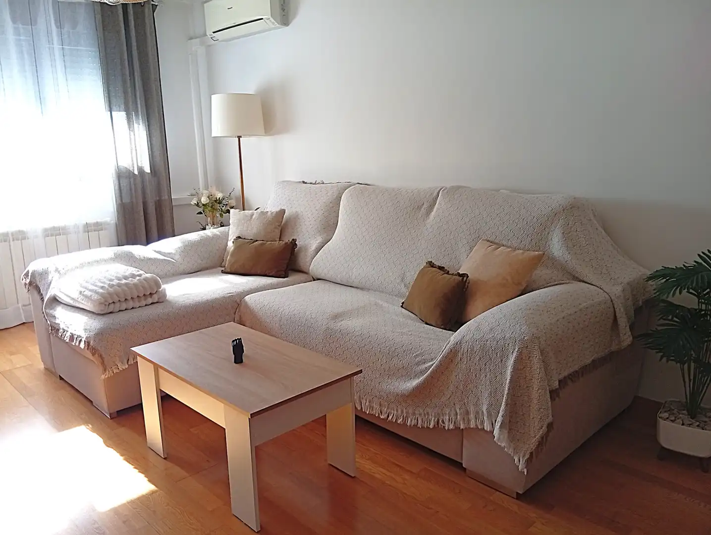 Sala de estar de Piso en venta en Valdemoro con Aire acondicionado, Calefacción y Jardín privado