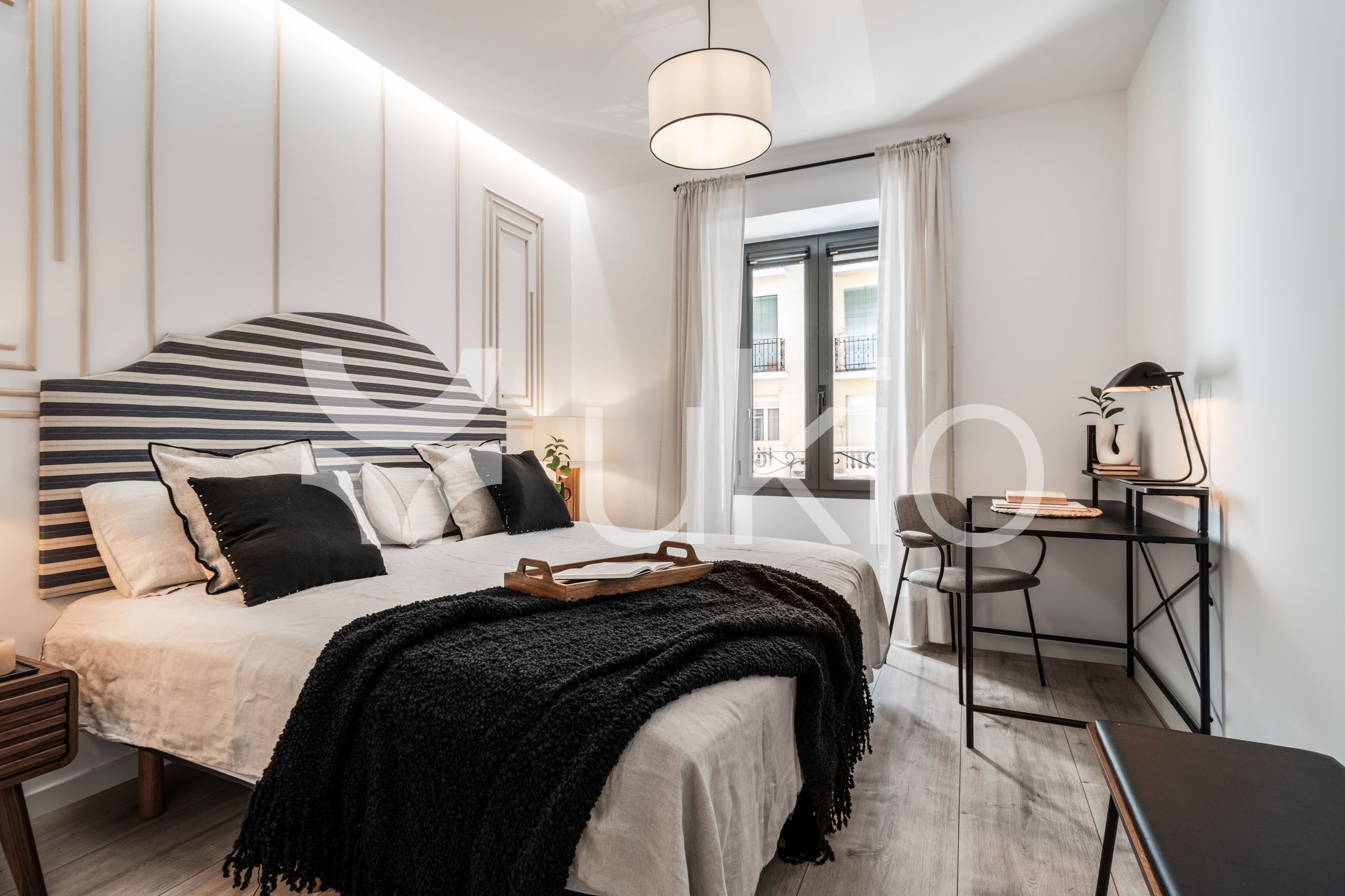 Habitación de Piso de alquiler en  Madrid Capital con Aire acondicionado, Calefacción y Amueblado