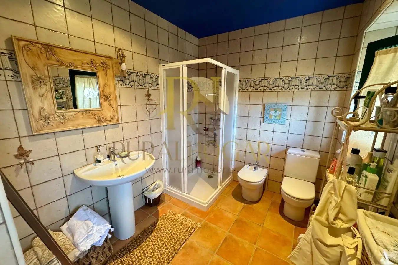 Detached homes for sale in Carretera Bayos, 1, Cabrillanes