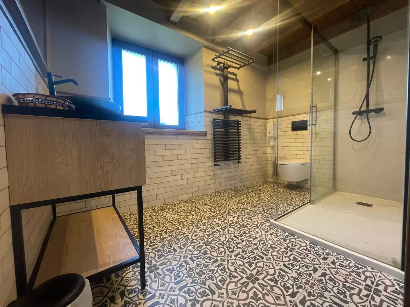 Baño de Finca rústica en venta en Lekeitio con Aire acondicionado, Jardín privado y Parquet