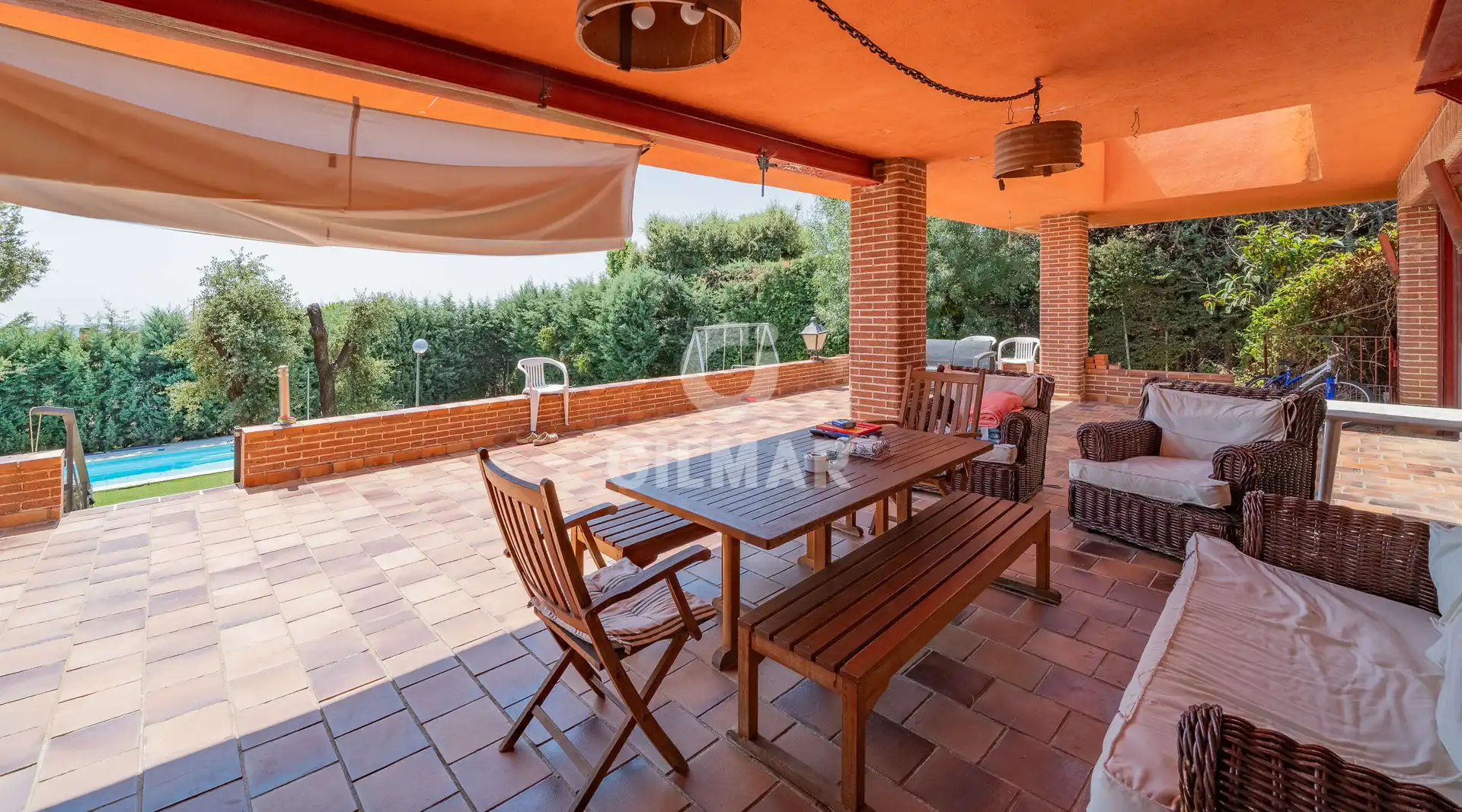 Terraza de Casa o chalet en venta en San Lorenzo de El Escorial con Calefacción, Jardín privado y Piscina