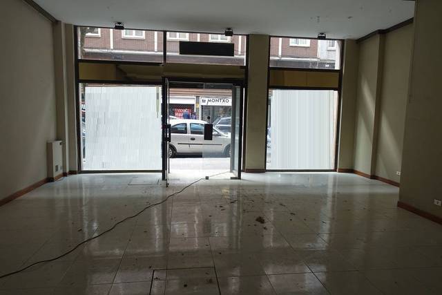 Local comercial en Alquiler en Sabino Arana - Jesuitas