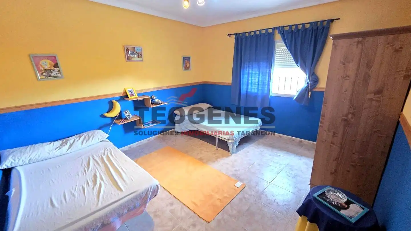 Bedroom of Houses for sale in Villarejo de Fuentes  with Terrace and Furnished