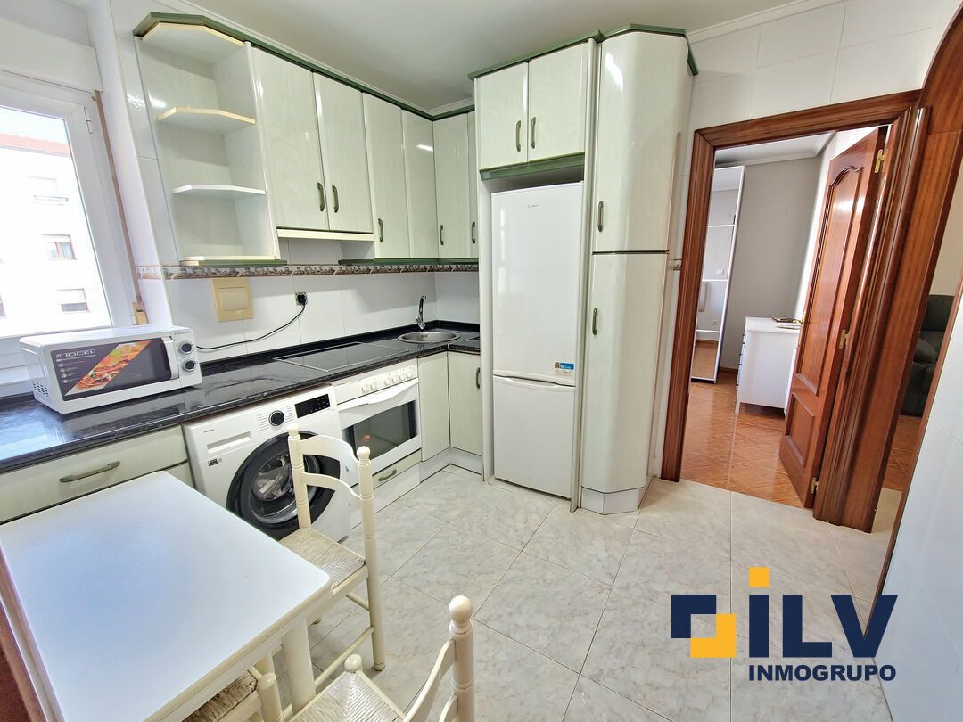 Kitchen of Flat for sale in Santurtzi   with Heating and Furnished