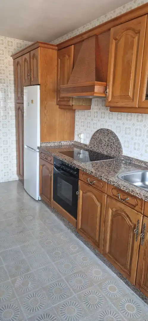 Cocina de Piso de alquiler en Tapia de Casariego con Amueblado, Horno y Lavadora