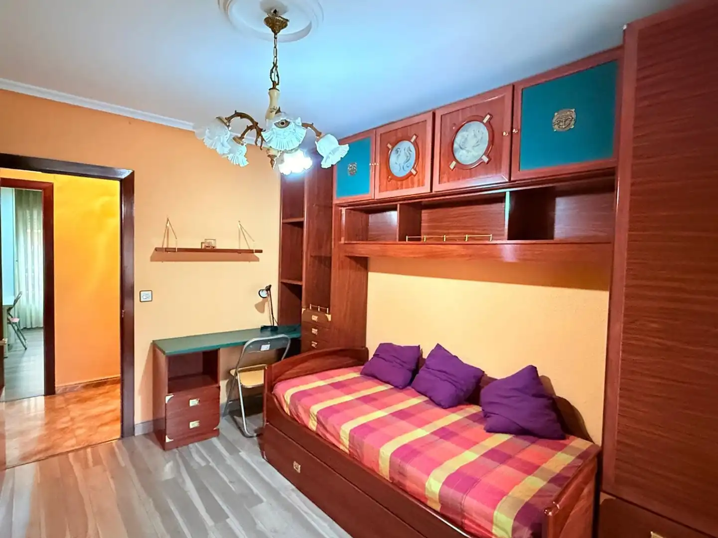Piso en venta en Avilés - calle Leopoldo Alas Clarín, La Magdalena