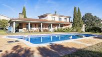 Vista exterior de Casa o xalet en venda en Abrera amb Jardí privat