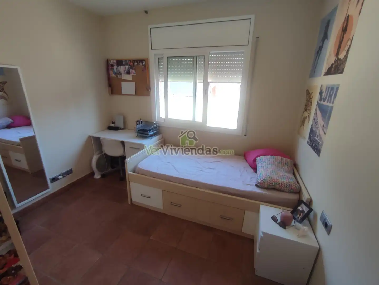 Dormitori de Casa o xalet en venda en Vallirana amb Calefacció, Jardí privat i Terrassa