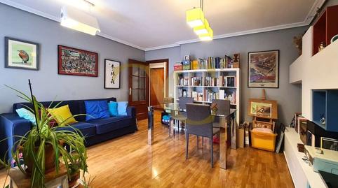 Foto 4 de Apartamento en venta en Avenida de Pando, HUCA - La Cadellada, Asturias