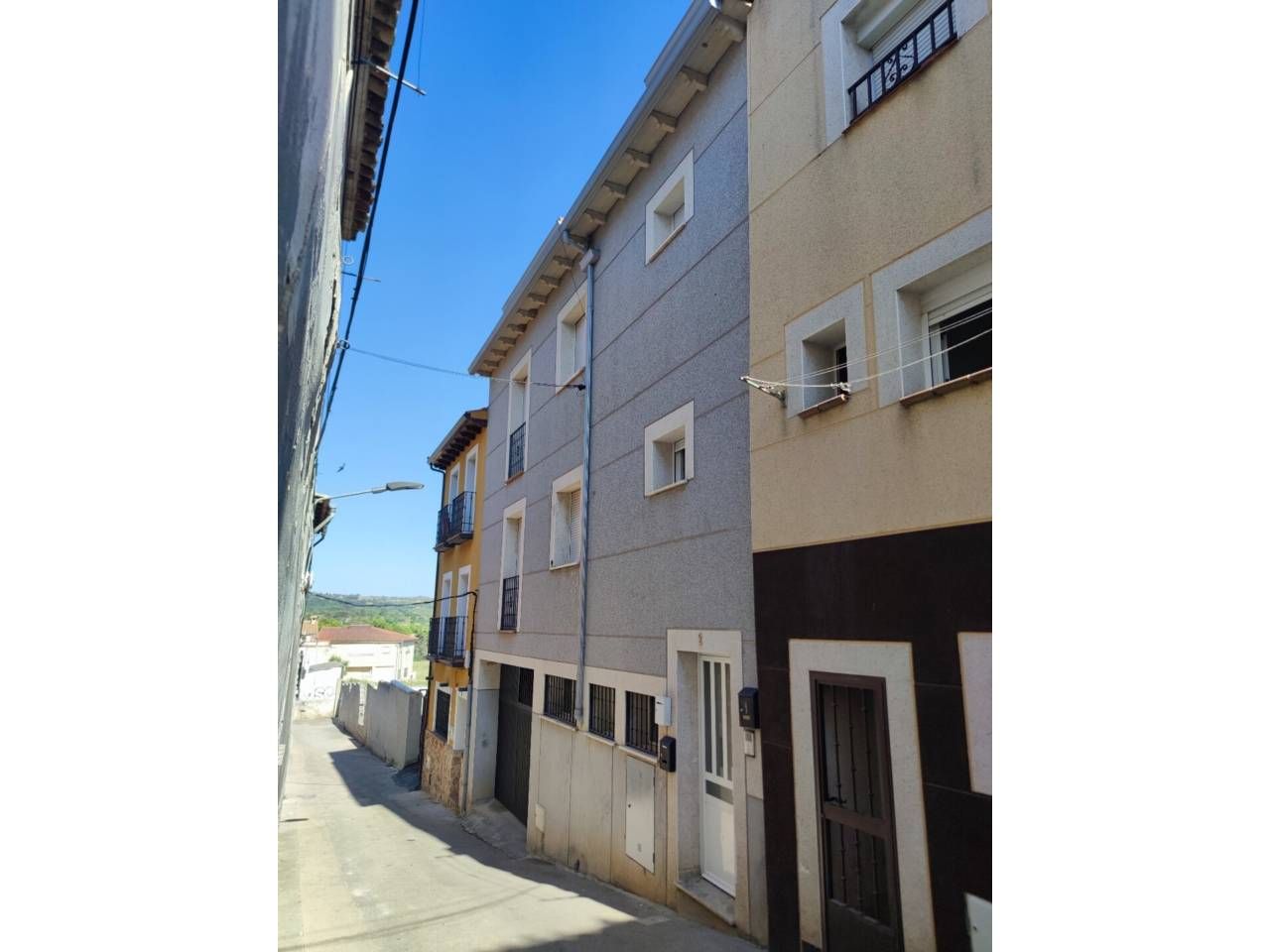 Exterior view of Building for sale in Sacedón