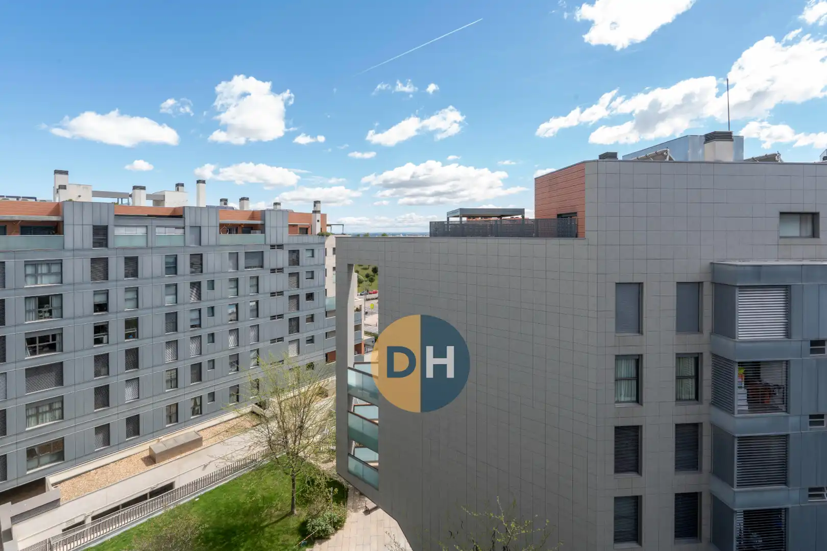 Vista exterior de Ático en venta en Madrid con Aire acondicionado, Calefacción y Parquet