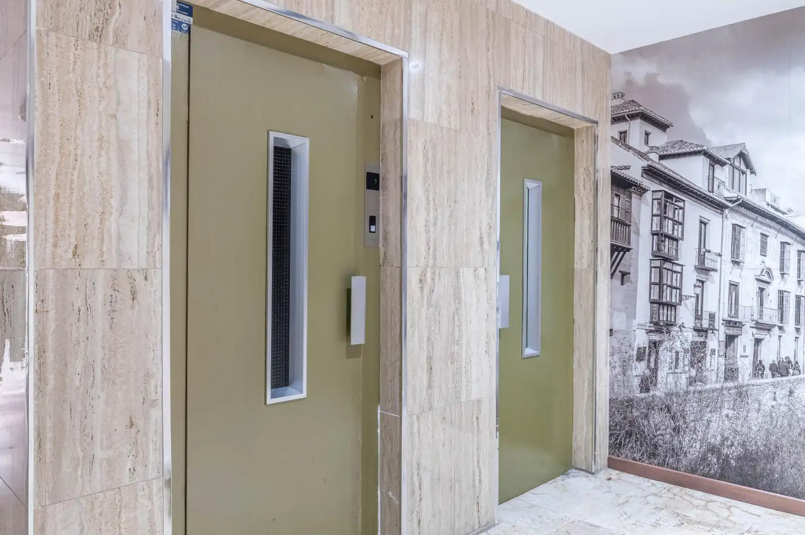 Piso en venta en Granada con Terraza, Trastero y Balcón