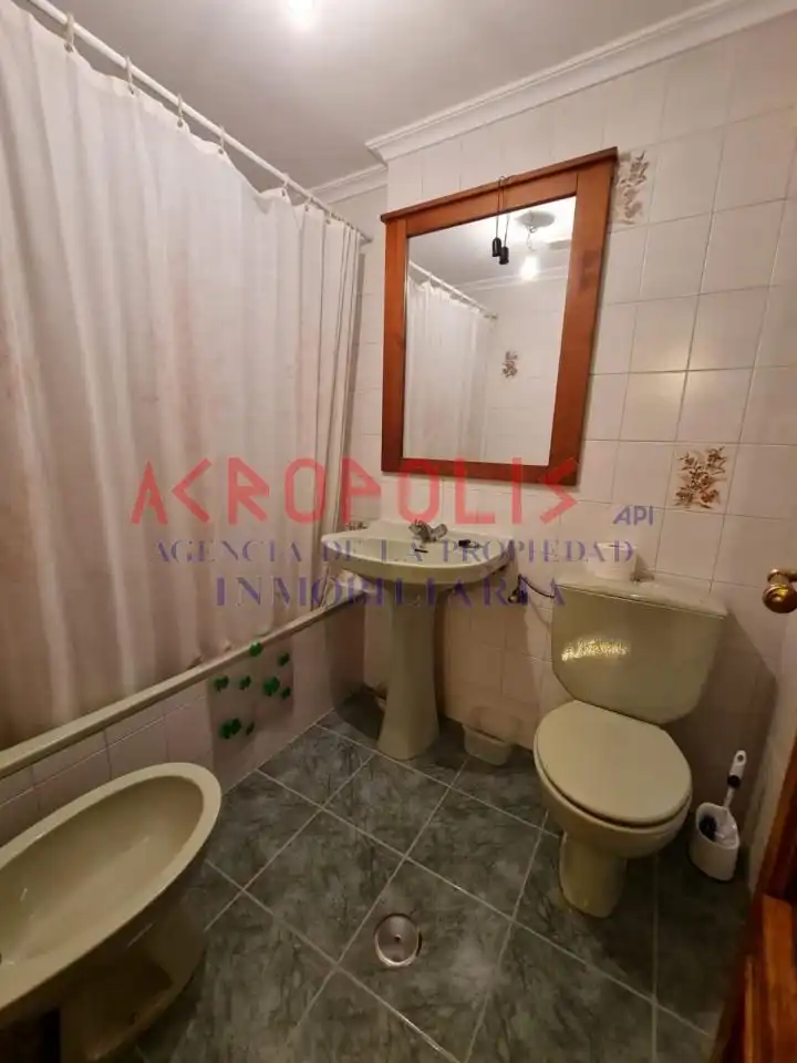 Bathroom of Flat for sale in Benavente  with Heating