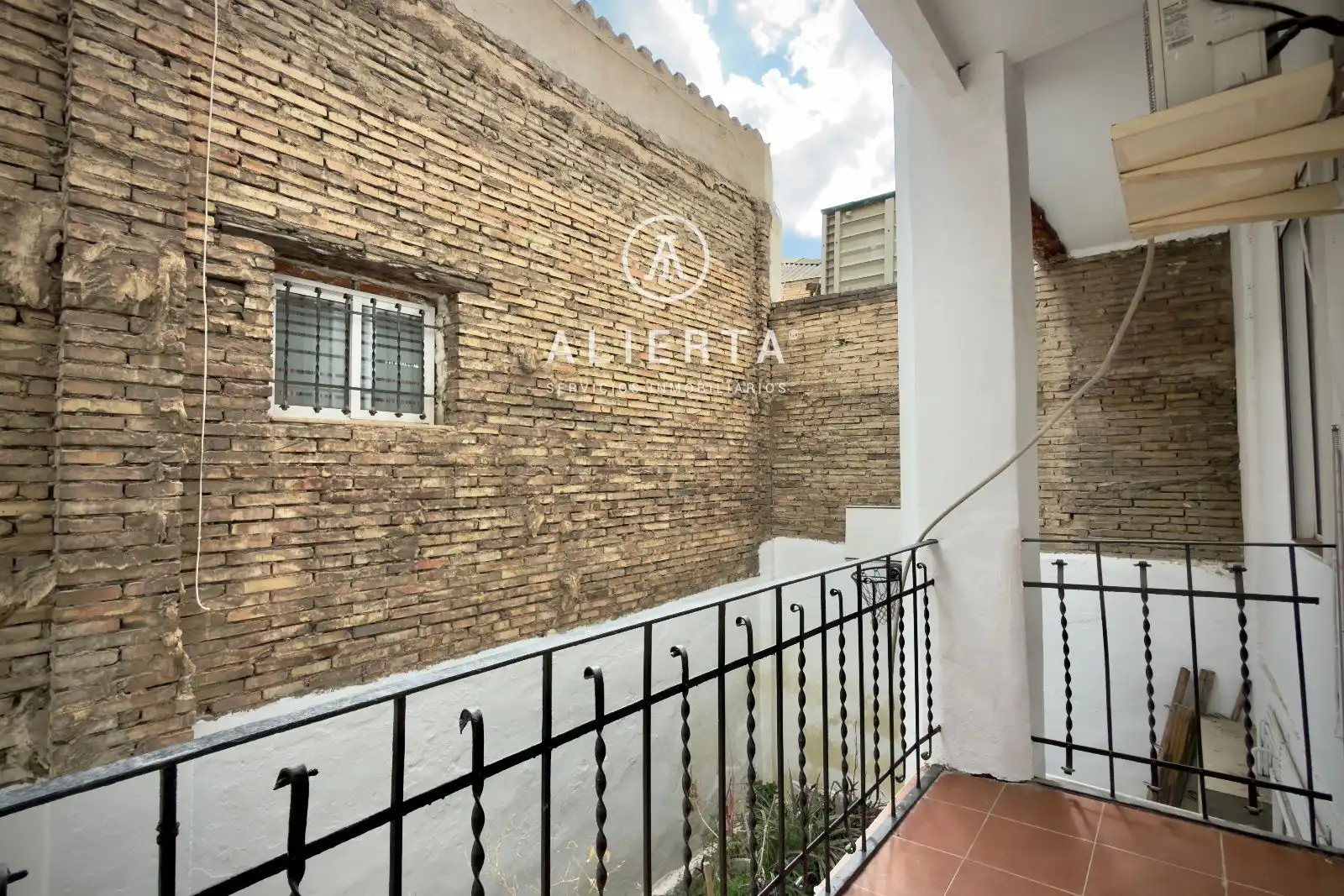 Piso de alquiler en Pizarro, Doctor Cerrada