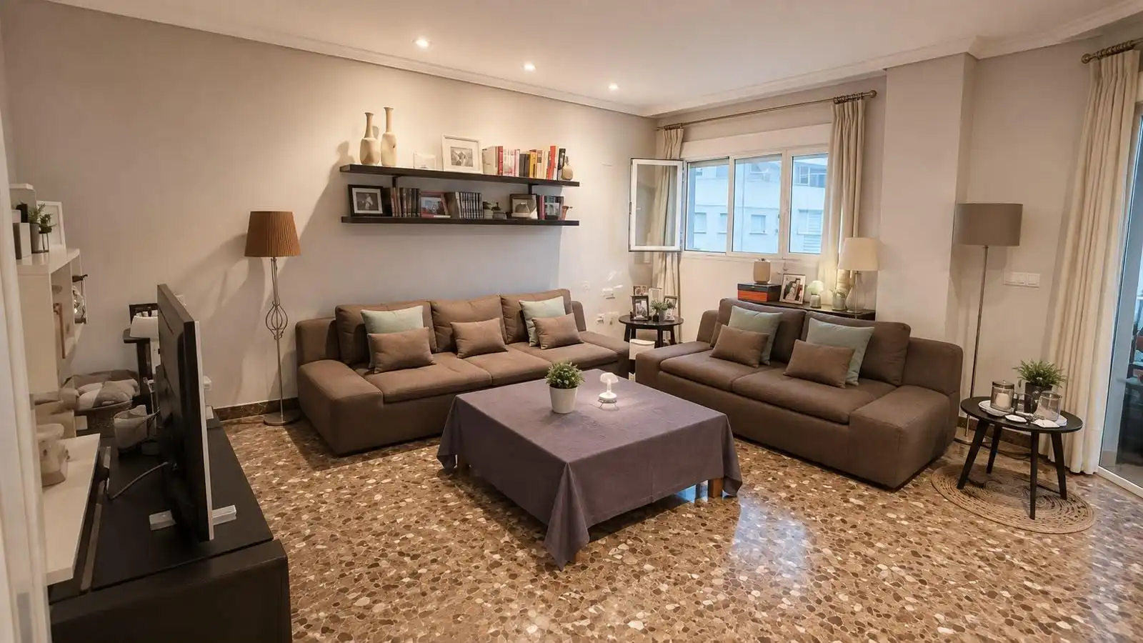 Living room of Flat for sale in Valencia  with Air Conditioner, Heating and Private garden