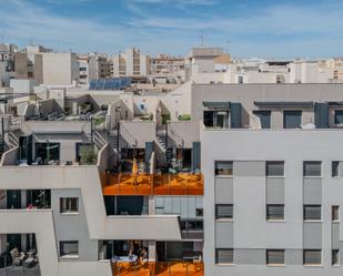 Vista exterior de Àtic en venda en Torrevieja amb Aire condicionat, Calefacció i Moblat