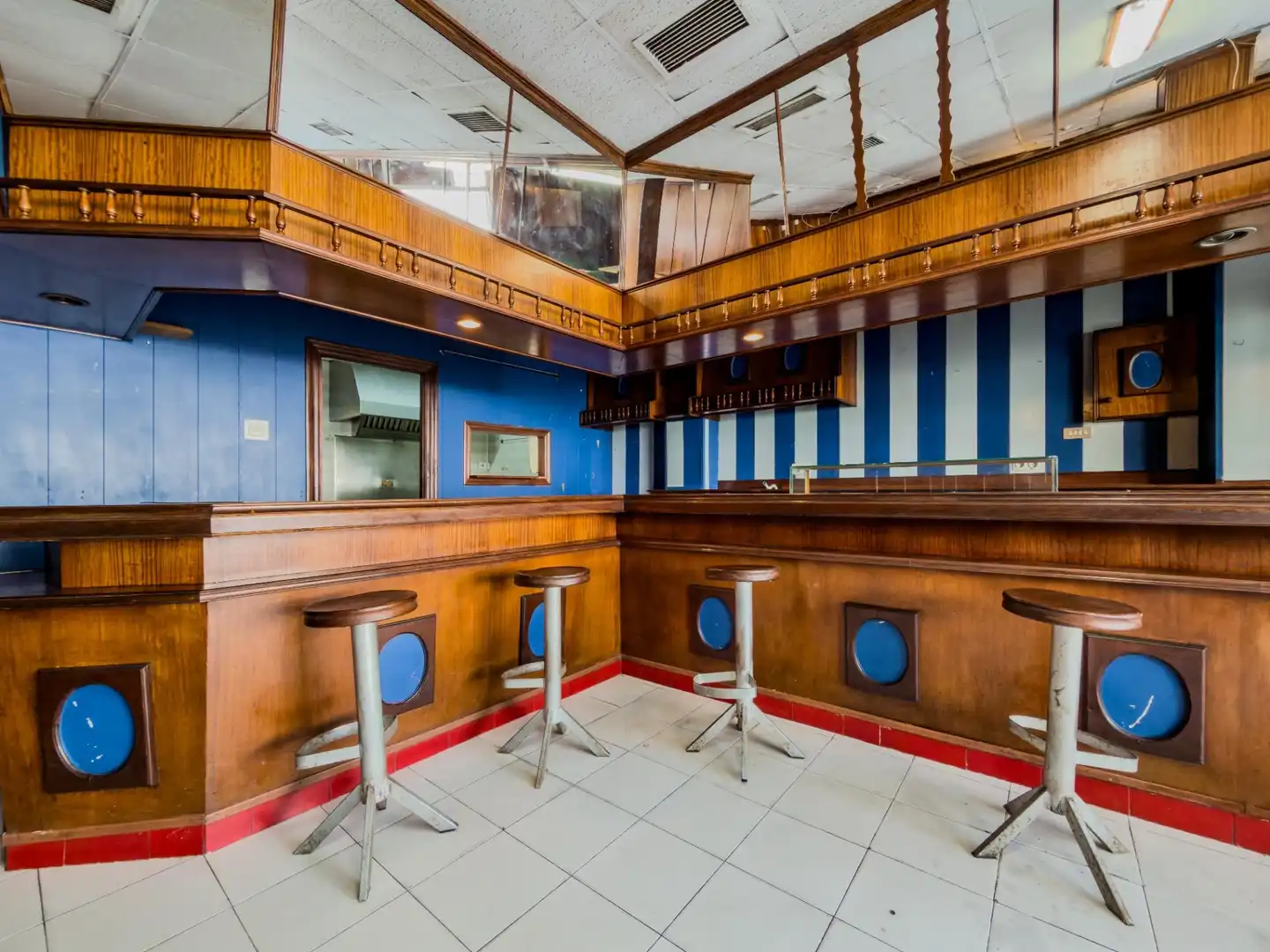 Local en venta en Avenida Manzanares, Santa María de Cayón