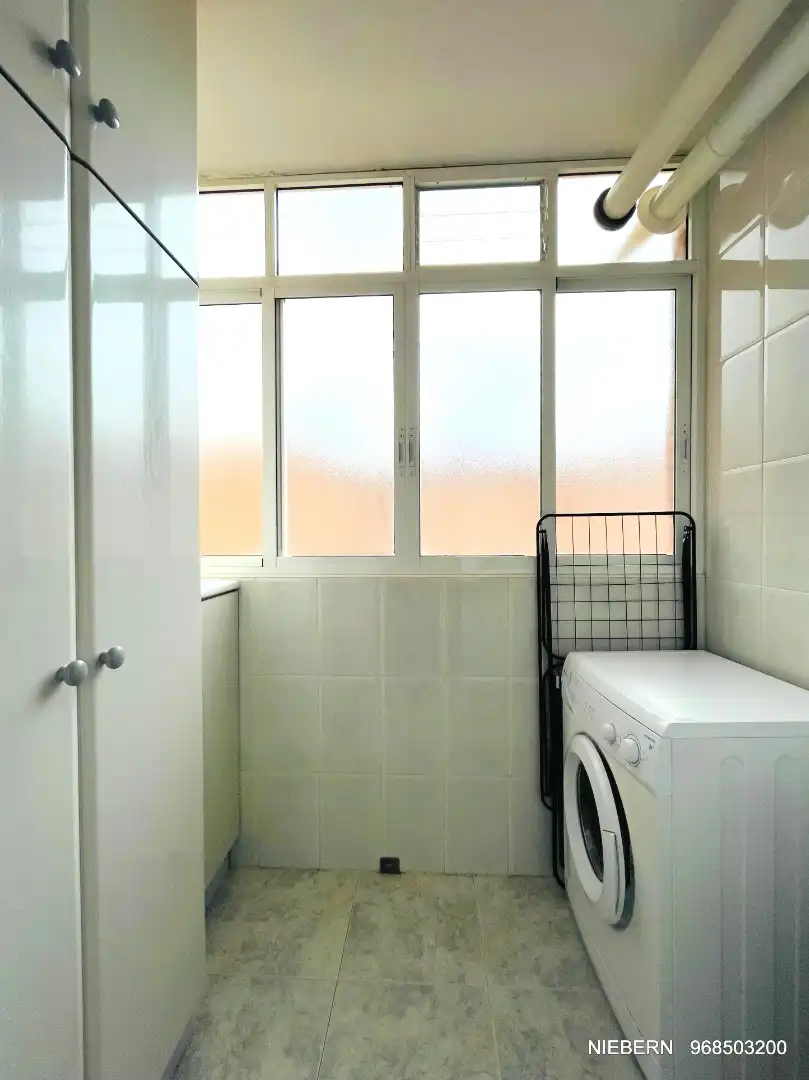 Flat with terrace to rent in Avenida de Venecia, imagen 33
